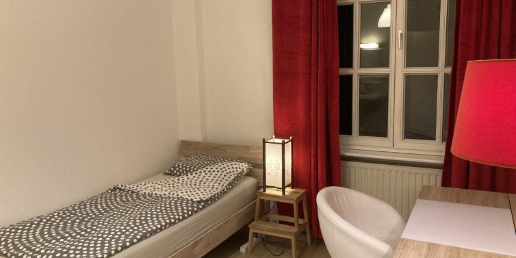 ESL Languages Studio apartment Tandem Cologne