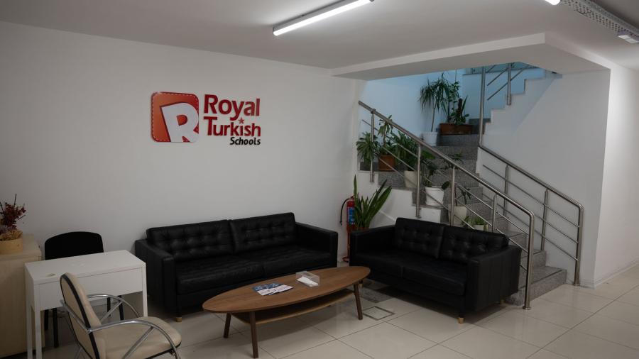 ESL Languages Royal Turkish Istanbul waiting room
