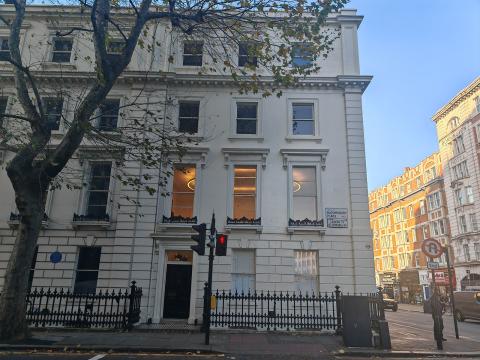 ESL Languages Positively-Languages London 30+ hero